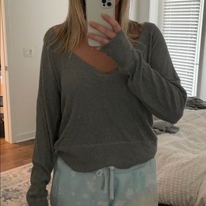 Off shoulder knit long sleeve